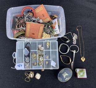 Lot of Costume Jewelry - 5 lbs