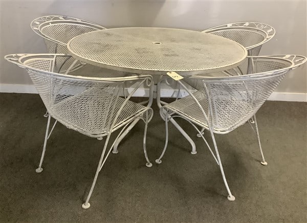 5 Pc. Iron Mesh Table and Chairs: 5 Pc. Iron Mesh Table and Chairs