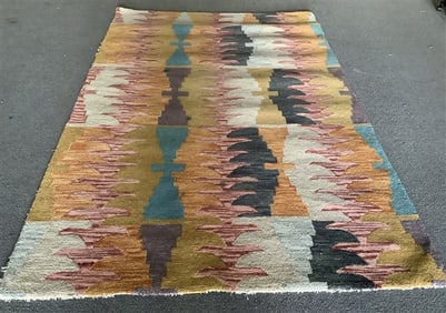 Modern Rug - 5' x 8'