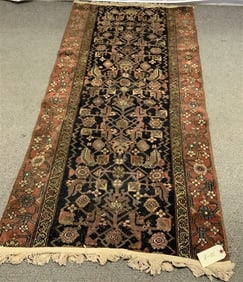 Antique Scatter - 2'10" x 5'10"