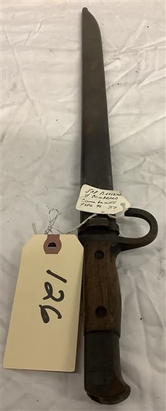 20.5" Japanese Bayonet and Scabbard: 20.5" Japanese Bayonet and Scabbard