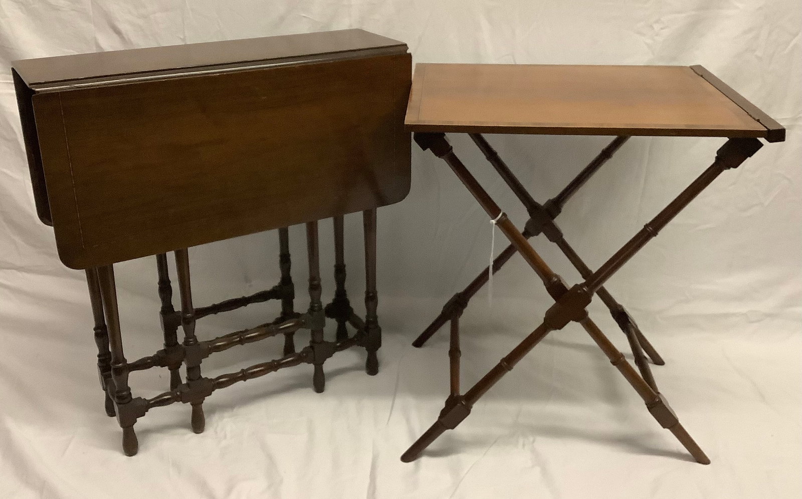 2 Diminutive Custom Quality Tables: 2 Diminutive Custom Quality Tables