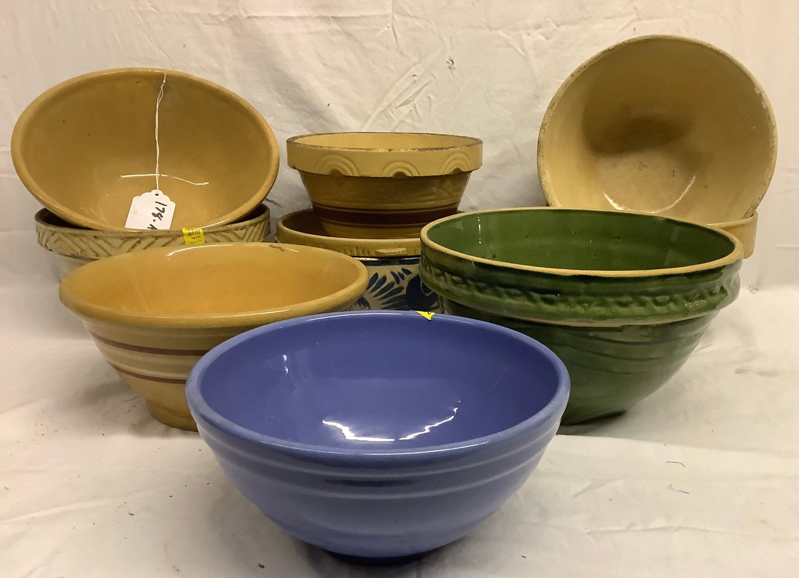 9 Antique Yellowware Bowls 25 lbs: 9 Antique Yellowware Bowls 25 lbs
