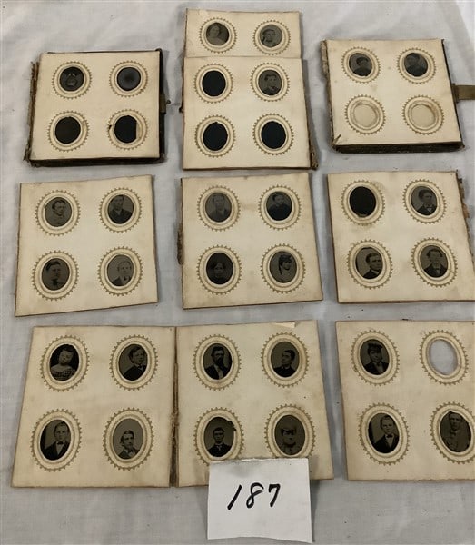 Rare Daque Oval Miniatures 3" x 3.5": Rare Daque Oval Miniatures 3" x 3.5"