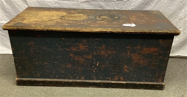 36" 19th Cent. Blue Blanket Box 25 lbs: 36" 19th Cent. Blue Blanket Box 25 lbs