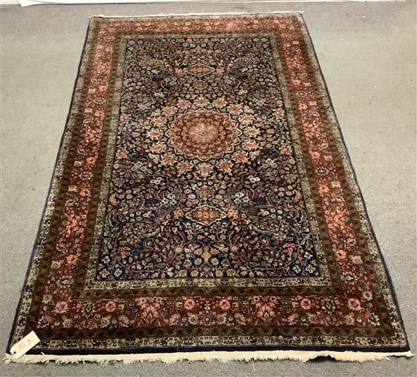 Great Quality Persian Rug 4'8" x 7'6": Great Quality Persian Rug 4'8" x 7'6"