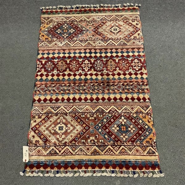 Pakistani Khorgeen 2'8" x 4'5": Pakistani Khorgeen 2'8" x 4'5"