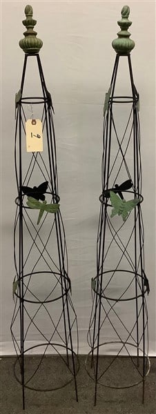 Pr 53" Metal Trellis' (1 of 2)