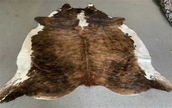 Animal Hide, Beautiful Condition 6' x 7' (1 of 3)
