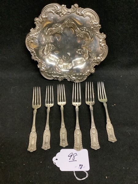 6 Sterling Forks and Bowl approx. 15 troy: 6 Sterling Forks and Bowl approx. 15 troy