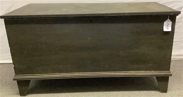 40" 19th Cent American Blanket Box (1 of 4)