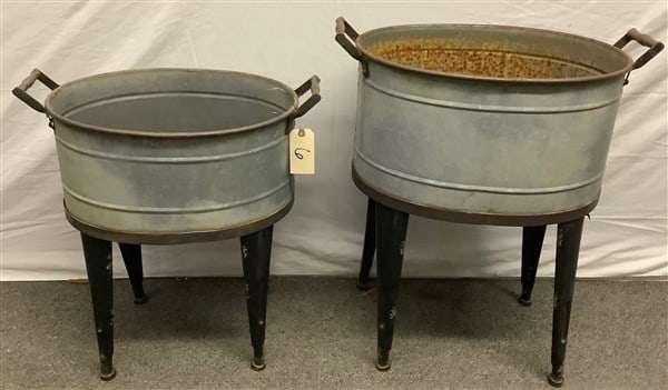 2 Galvanized Planters 20 Lbs (1 of 3)