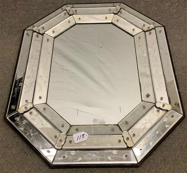 Vintage Venetian Mirror 28 x 35.....25 lbs (1 of 2)