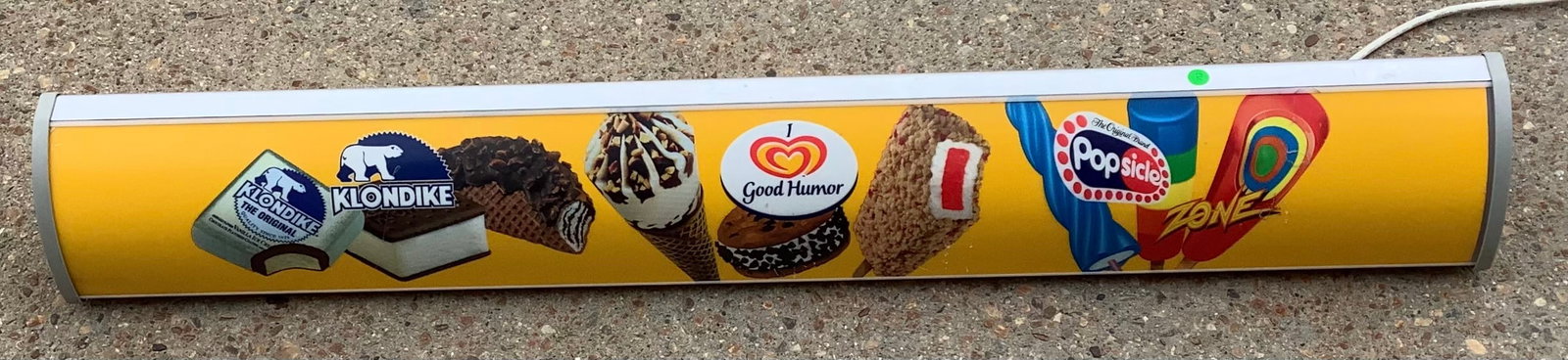 Vintage Lighted Ice Cream Sign (1 of 2)