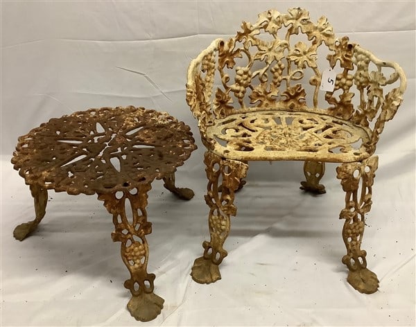 22" Cast Iron Garden Chair & Small Cast Iron Table (1 of 3)