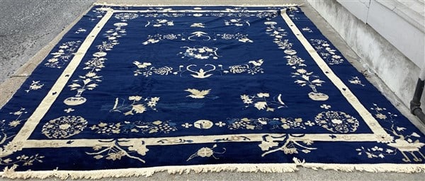 Exquisite Nichols Chinese Rug 9' x 12': Exquisite Nichols Chinese Rug 9' x 12'