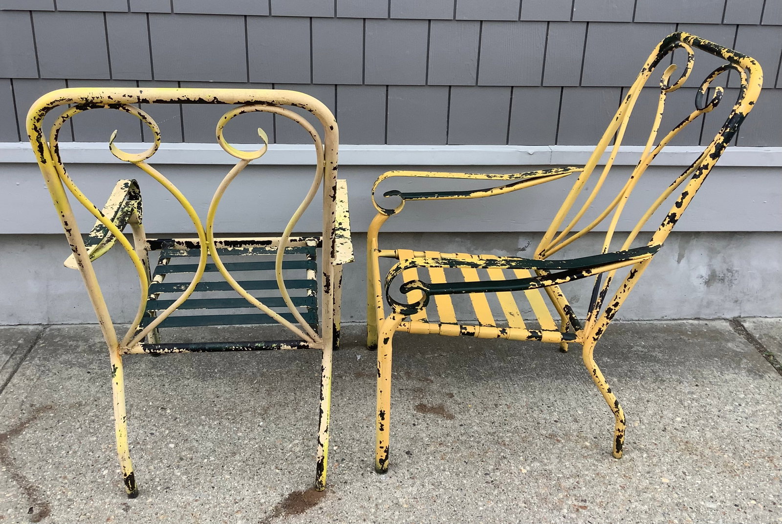 2 Garden Chairs - 2