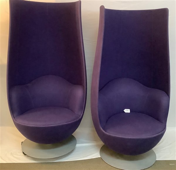 Pr of Stylish Mid-Cent. Style High Back Swivel Chairs (1 of 3)