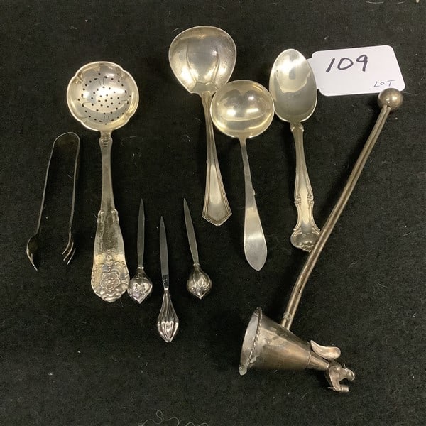 Misc. items in Sterling Silver - Approx. 5 Troy Plus 10 knives (1 of 1)