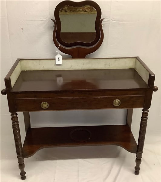 Elegant 19th Cent. French Mahogany Vanity: Elegant 19th Cent. French Mahogany Vanity