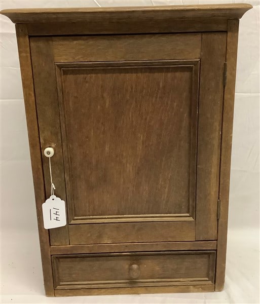Oak Hanging Cabinet with Fitted Interior 17" x 24" (1 of 2)