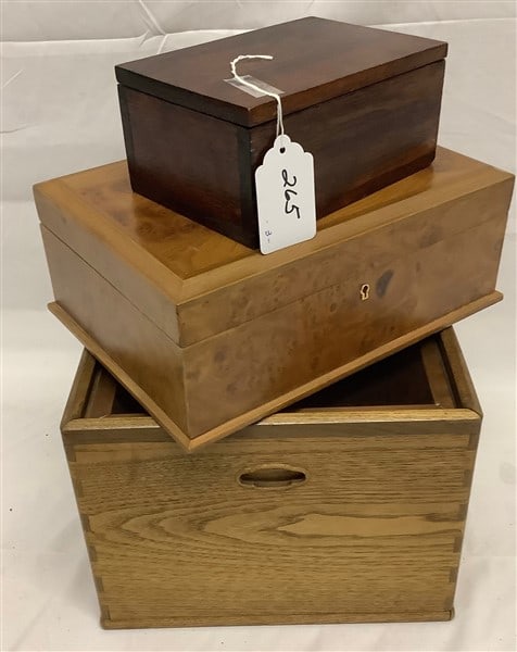 3 Wooden Boxes: 3 Wooden Boxes