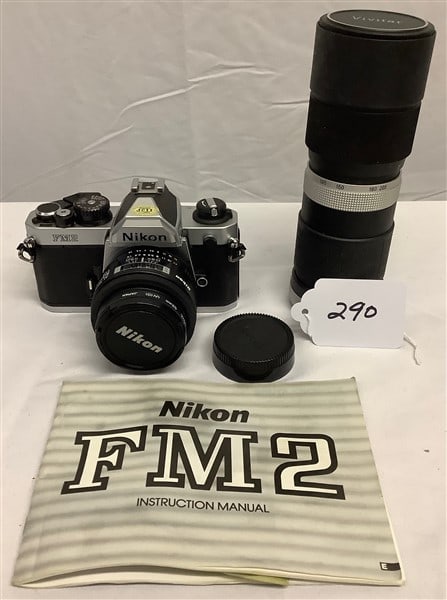 Nikon 35mm Camera and Vivitar Lens (1 of 3)