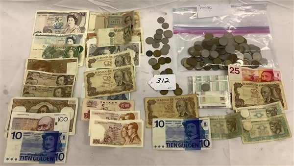 Foreign Currency and Coins: Foreign Currency and Coins