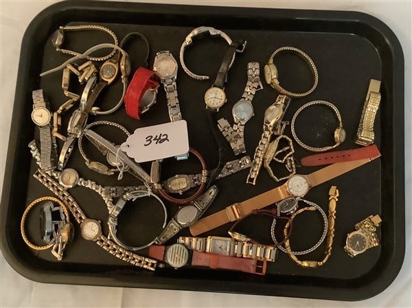 Tray of Ladies Wristwatches: Tray of Ladies Wristwatches