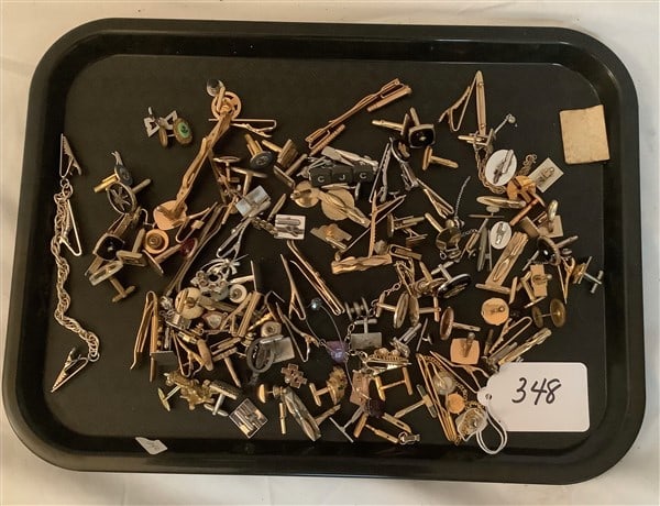 Tray Lot of Men's Accessories: Tray Lot of Men's Accessories