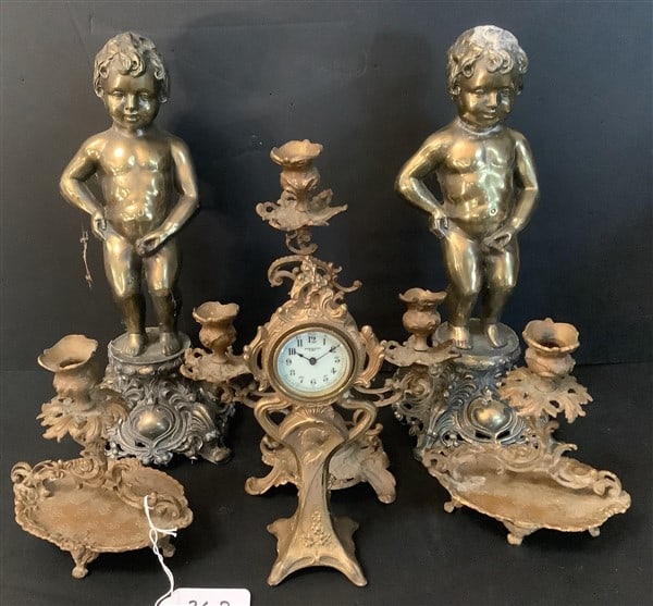 6 Garnitures - Putties 15"h - 2