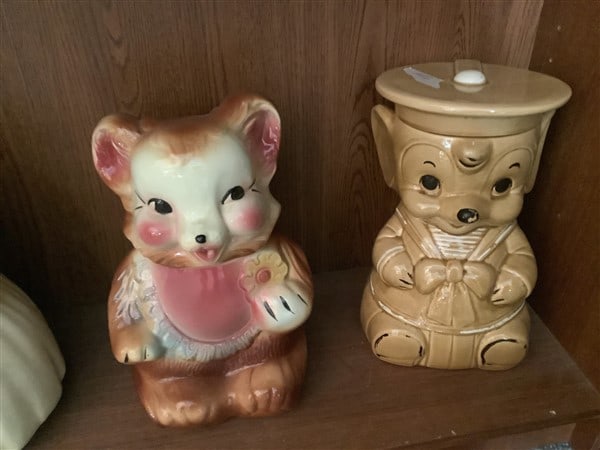 6 Vintage Cookie Jars - 4