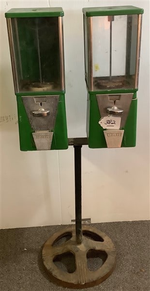 Vintage Double Gumball Machine (1 of 3)