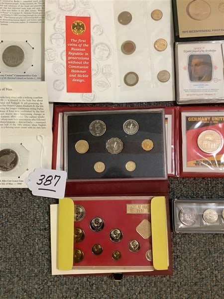 Foreign Commemorative Coin Issue - 3