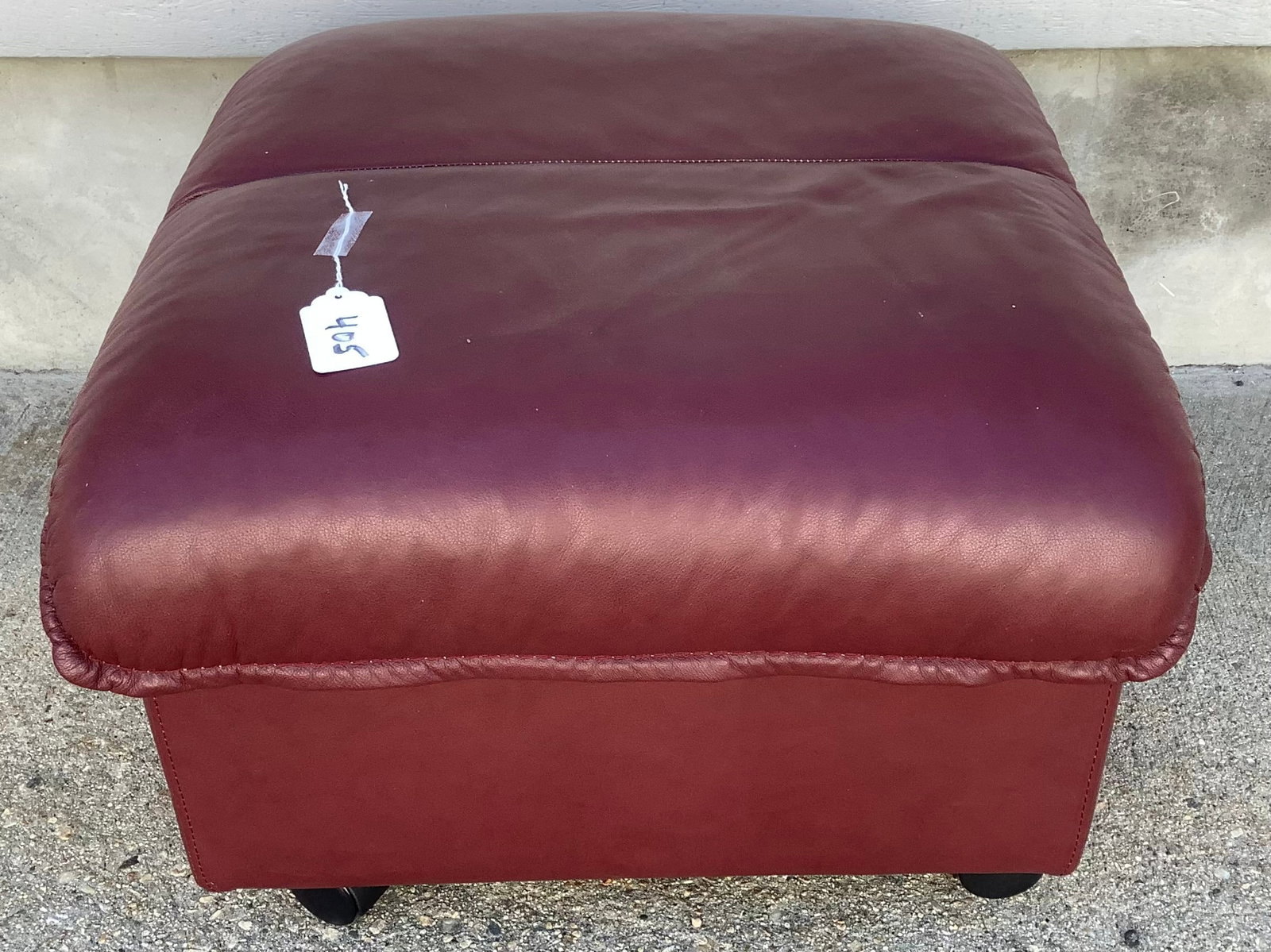 Leather Ottoman/Storage Box - 26" squared x 15"h: Leather Ottoman/Storage Box - 26" squared x 15"h