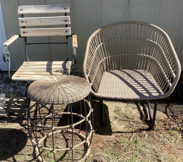 3 Pcs of Patio/Deck Furniture: 3 Pcs of Patio/Deck Furniture
