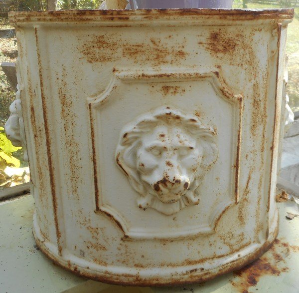 2 Iron Planters (1 of 1)