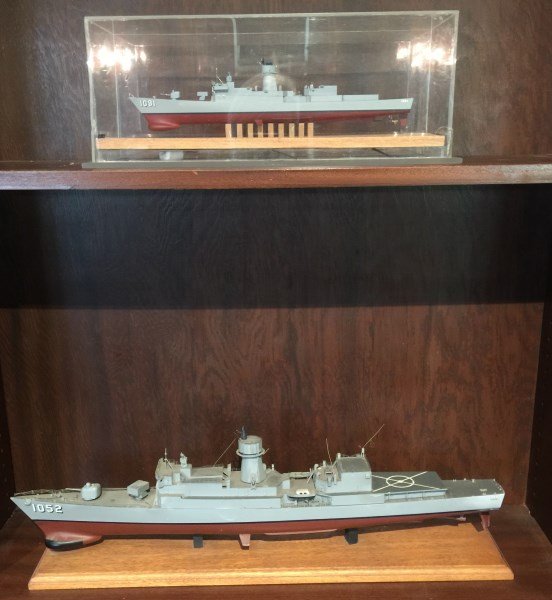 2 Piece Ship Model Lot (1 of 1)