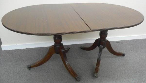 Duncan Phyfe Table/2 Leaves: Duncan Phyfe Table/2 Leaves