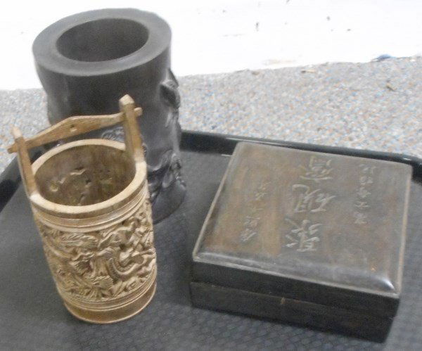 Tray of Oriental Items: Tray of Oriental Items