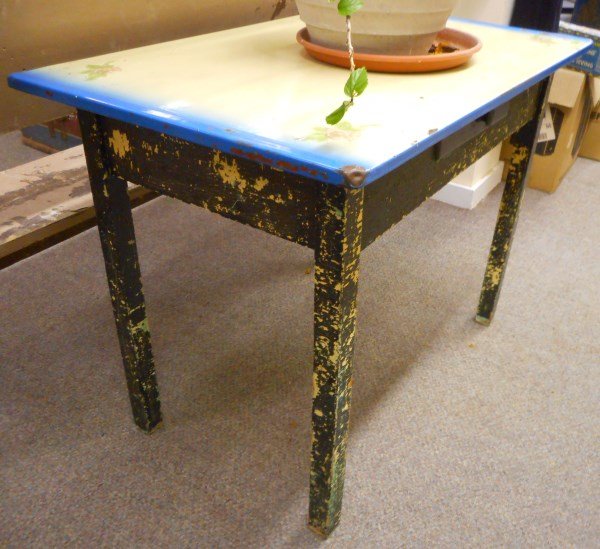 Enamel Top Table (1 of 1)