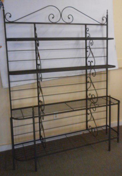 Stylish Oversized Iron Baker's Rack: Stylish Oversized Iron Baker's Rack