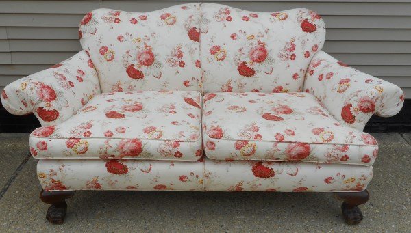 Paw foot Upholstered Settee: Paw foot Upholstered Settee