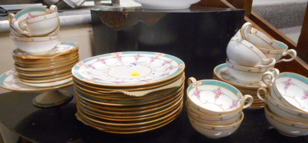Partial Set of Minton China- 1 Cake Plate, 12 Luncheon: Partial Set of Minton China- 1 Cake Plate, 12 Luncheon Plates, 19 Saucers, 15 Tea cups