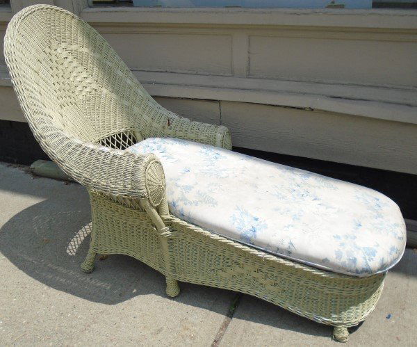 Wicker Chaise: Wicker Chaise