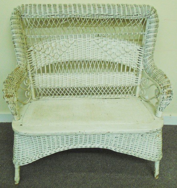 Wicker Settee: Wicker Settee