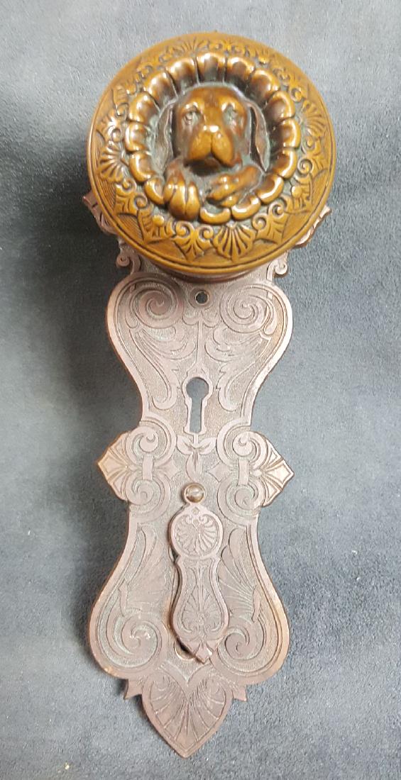 R&E Doggie Knob with Large Back Plate (1 of 13)