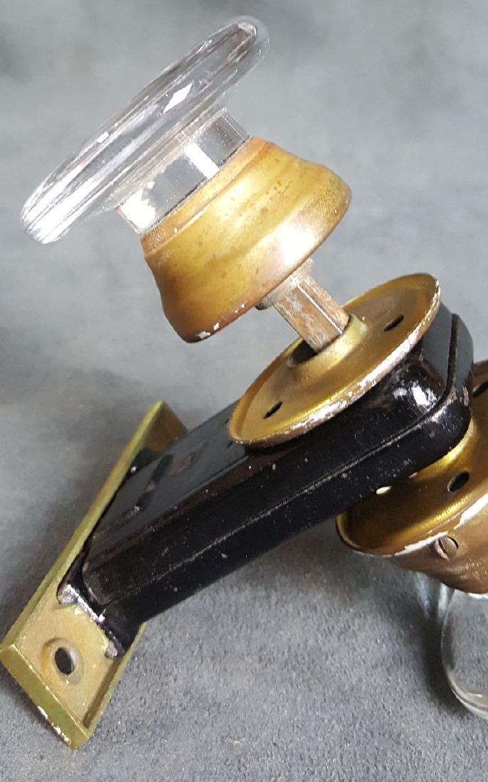 Pair of Fine Top Hat Glass Knobs (1 of 4)