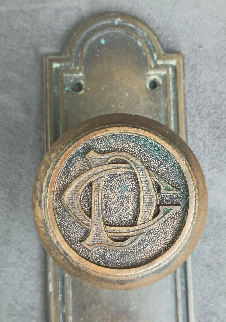 DC Monogram Knob with Plate (1 of 3)