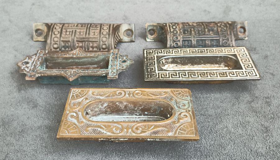 Group of Sash Lifts (1 of 2)